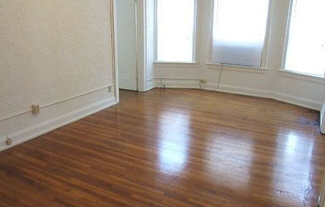 1 bed, 1 bath, 615 sqft, $1,015, Unit 1544-205