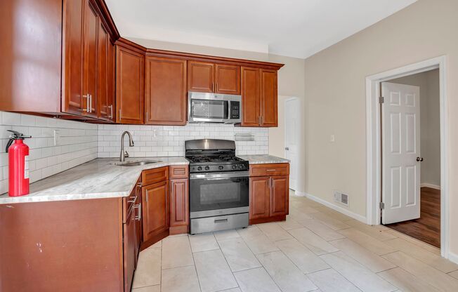 142-144 Seymour Ave