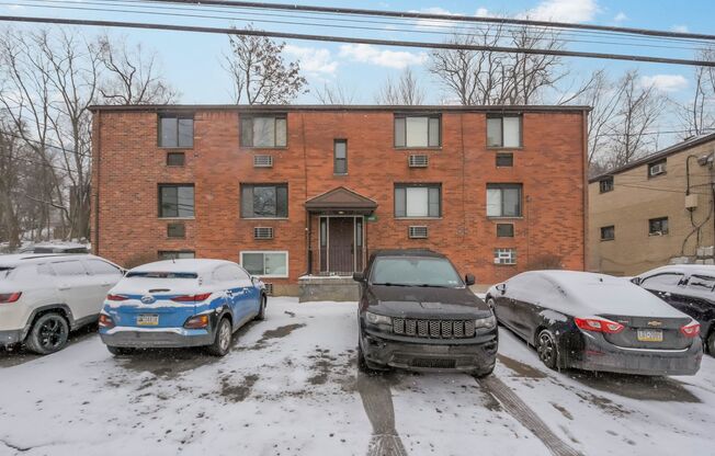 2 beds, 1 bath, 850 sqft, $949, Unit 10601 Lindberg Ave. A3- Apt. 3