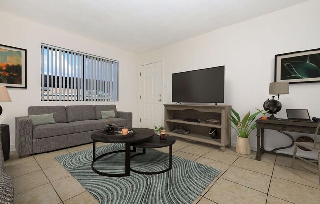 2 beds, 1 bath, 780 sqft, $1,170, Unit 2123