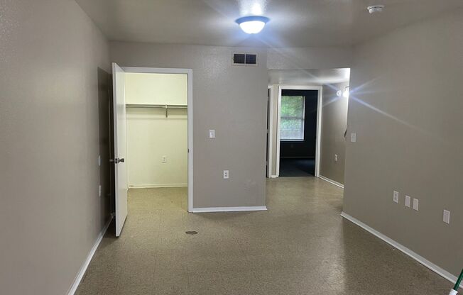 2 beds, 1 bath, 750 sqft, $700, Unit CC108