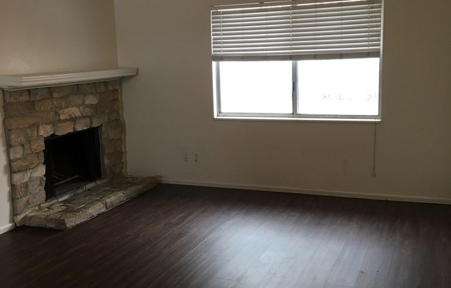 3 beds, 1 bath, $1,195