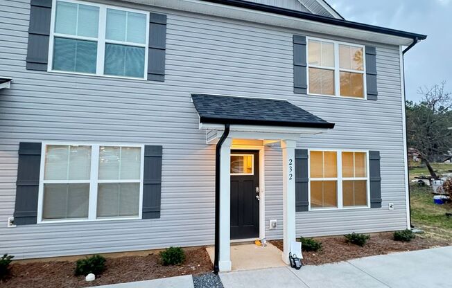 New Construction! 3 bed 2.5 bath townhome