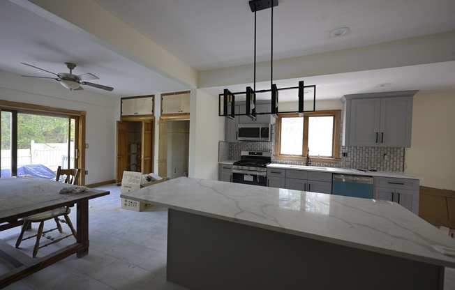 4 WATSON RD
