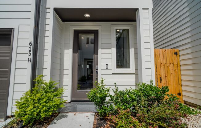 Modern Comfort in a Prime Location