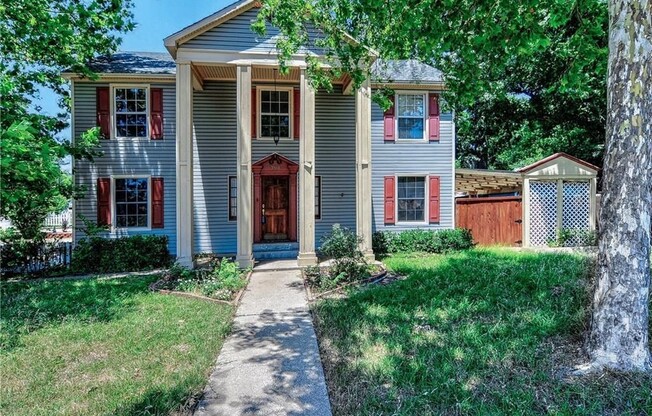 Big, Beautiful, Classic House with an Attached Garage Apartment!