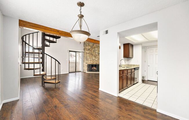 Charming 2 Bed, 2 Bath Condo with Loft in Aurora, CO