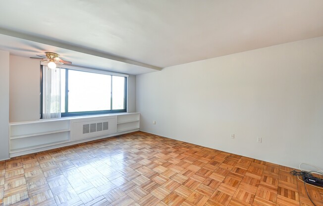 Spacious & Bright Junior 1 Bedroom at River Place East