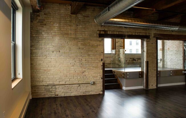 Finishing House