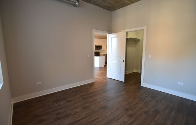 1 bed, 1 bath, 642 sqft, $2,850, Unit 3833-316