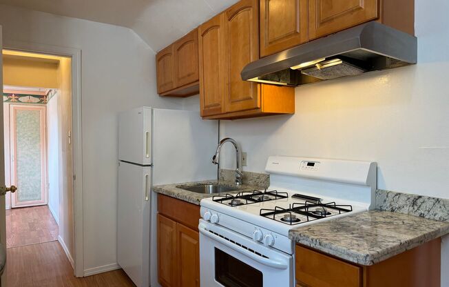 5235 17th Ave NE, Seattle WA 98105