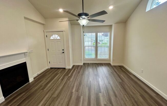 938-940 Boardwalk Ave #14375