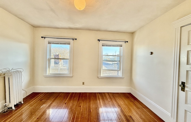 1 bed, 1 bath, 600 sqft, $2,080, Unit 19A