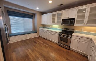 4022 Sutton Court