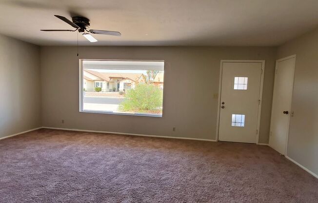 ***MOVE IN SPECIAL***2 BEDROOM HOME WITH TONS OF SPACE IN DREAMLAND VILLAGE 55+ COMMUNITY