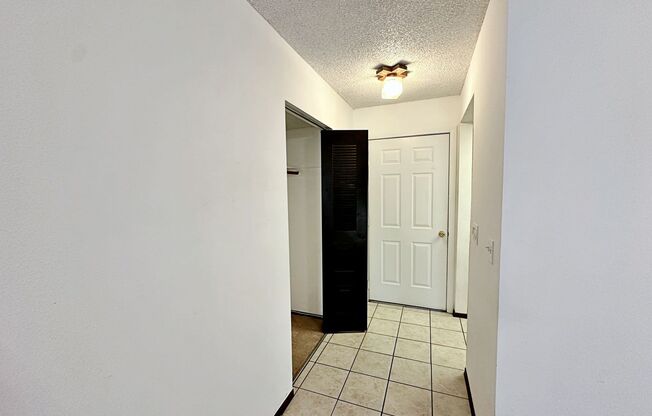 2 beds, 2 baths, $1,400