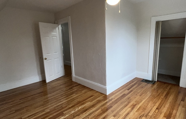 4 USHER RD