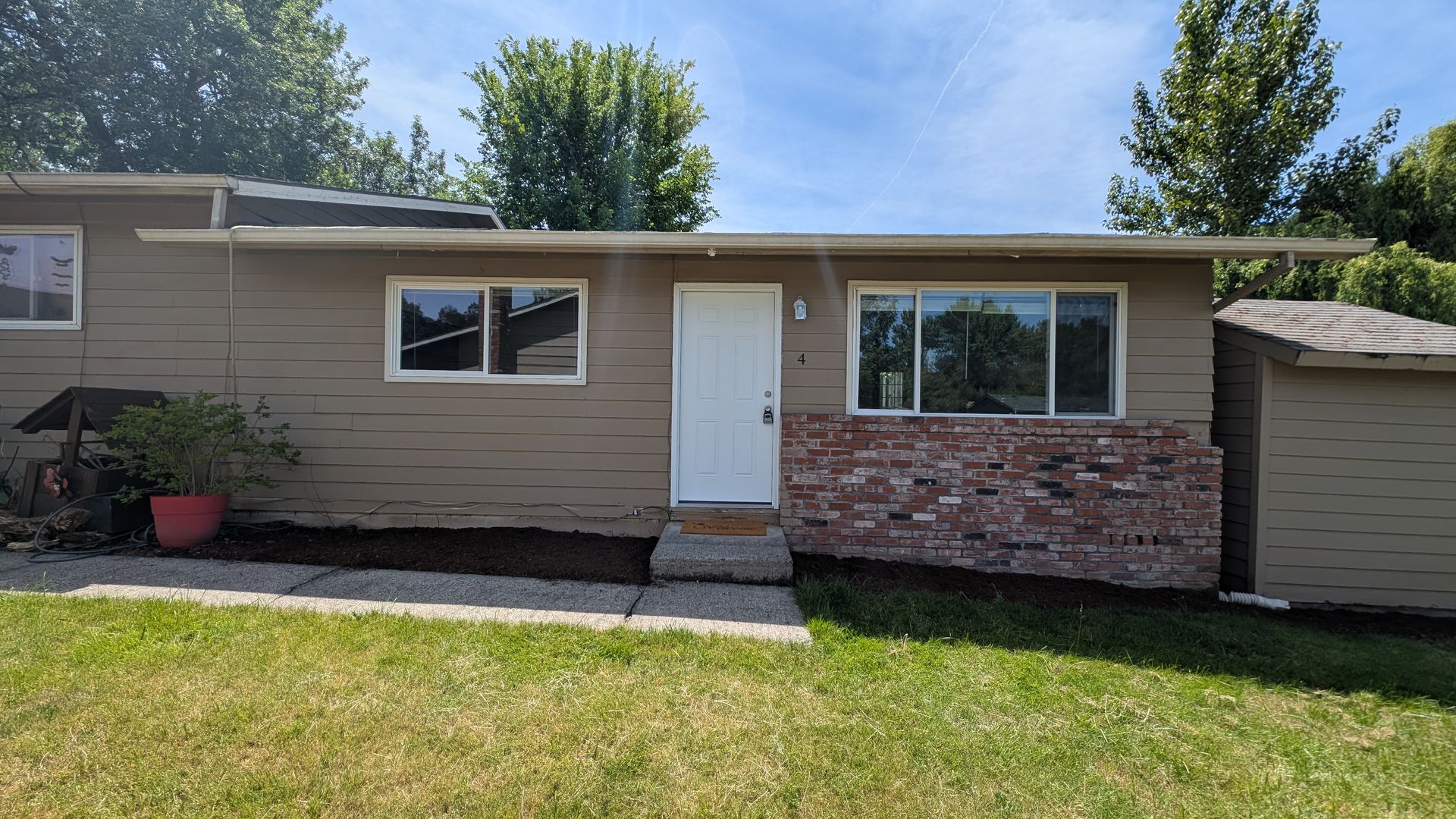 Great duplex unit in Sherwood!