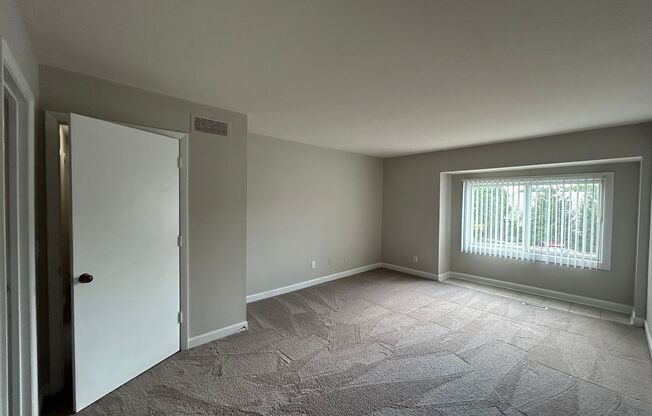 2 beds, 2.5 baths, 1,339 sqft, $1,149, Unit 613