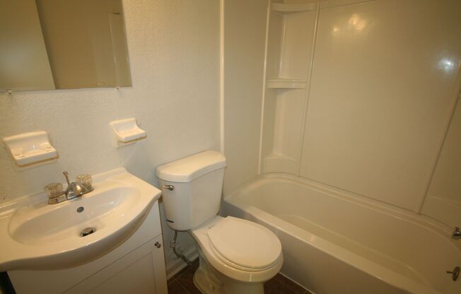 1 bed, 1 bath, 388 sqft, $965, Unit 19