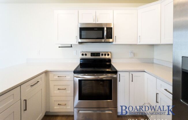 3 beds, 1 bath, 1,250 sqft, $1,375, Unit 328 E Main St #8