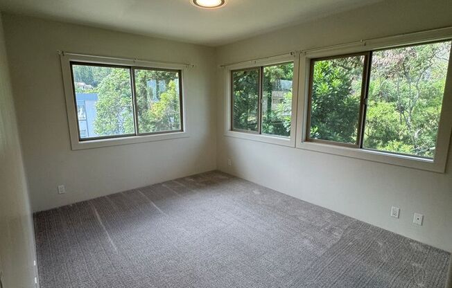 For Rent - 42-101 Aleka Pl.