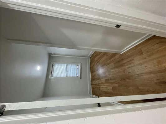 3 beds, 1 bath, 1,000 sqft, $3,700, Unit 2