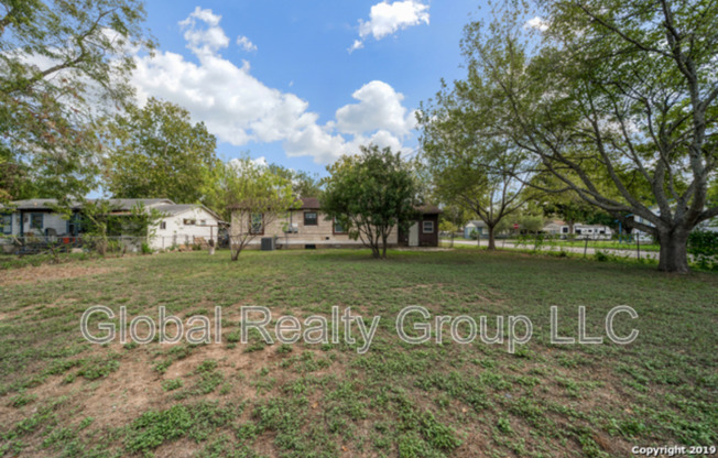 401 MITCHELL AVE