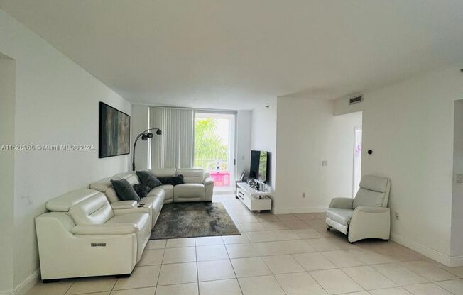 9805 NW 52nd Street 502, Doral, FL 33178