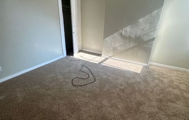 4 Bed, 2 Bath in Oakland- Available Aug 1- Pitt Off Campus Housing