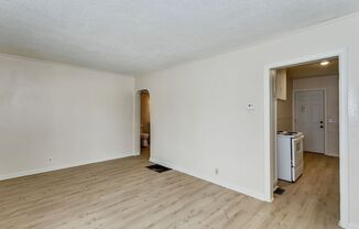 1 bed, 1 bath, 567 sqft, $525, Unit 3