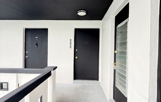 Hollywood - 1715 N 16th Avenue