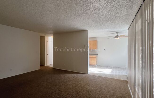 1 bed, 1 bath, $1,295, Unit 5812-4