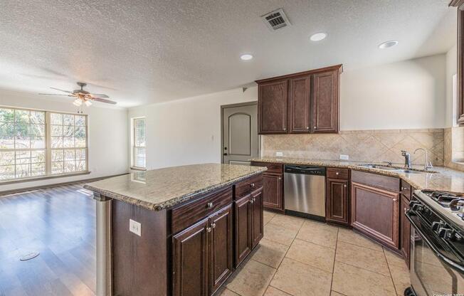 26131 WHITE EAGLE DR