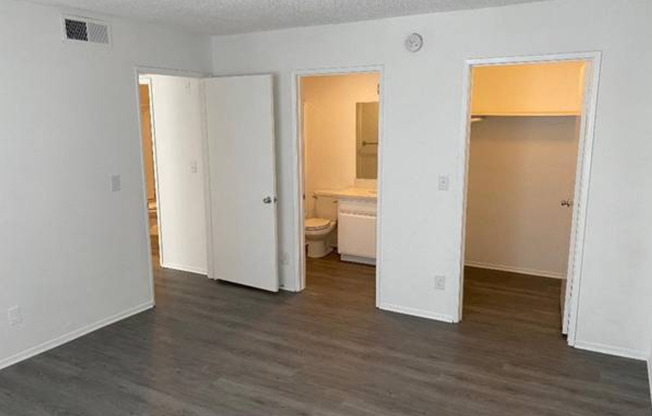 2 beds, 2 baths, $2,595