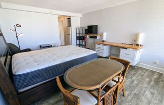Studio, 1 bath, $1,900