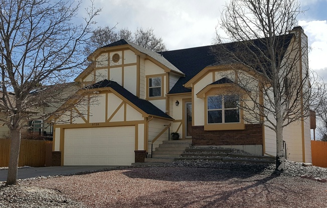 Wonderful 4 bedroom Home in District #20