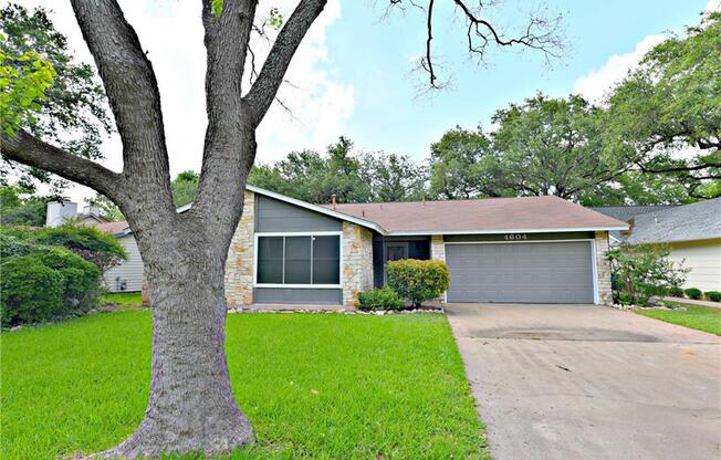 4604 PELHAM DR