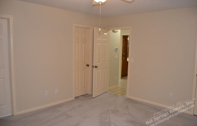 3 beds, 2 baths, $1,325