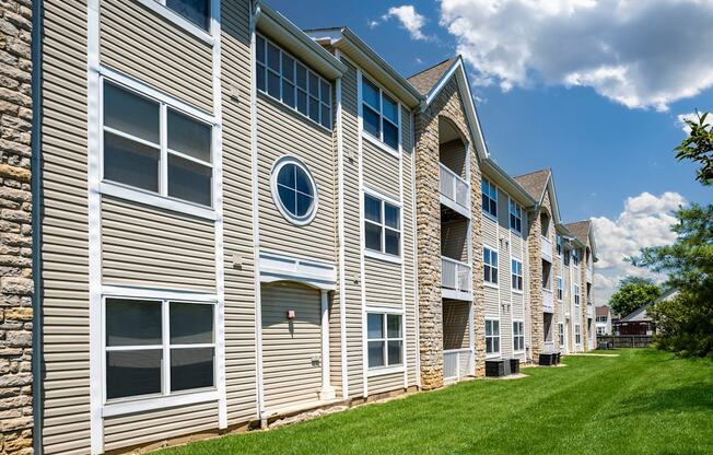 Turnberry Creek Exterior