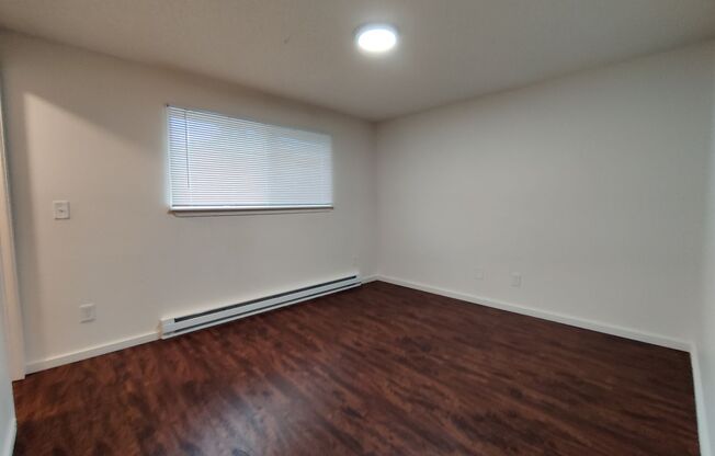 2 beds, 1 bath, 800 sqft, $1,250, Unit 306