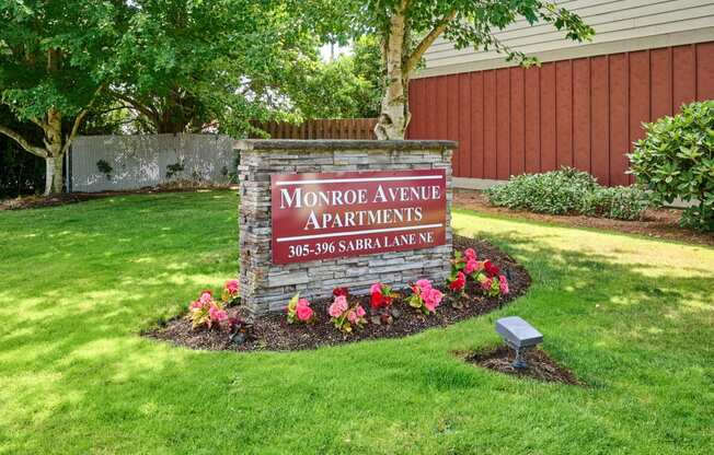 Signature at Monroe Avenue Apartments, Oregon