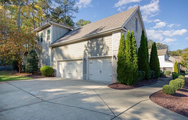 Stunning 5-Bedroom, 5-Bathroom Home with Chef's Kitchen and Luxurious Features