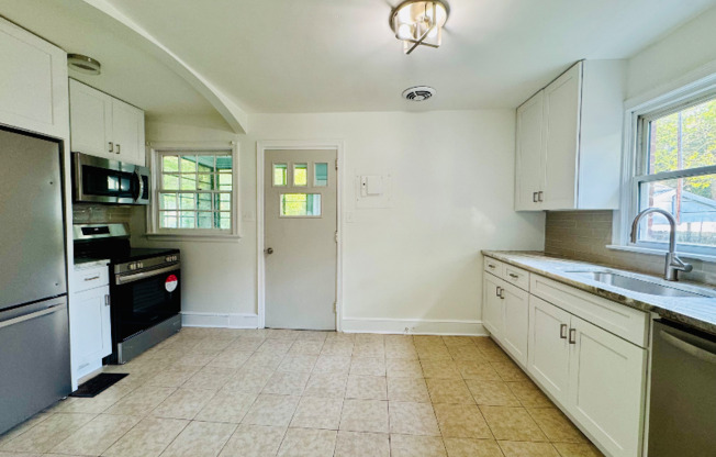 1506 COKER AVE