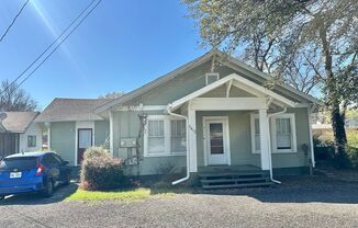 2613 N Elm Street