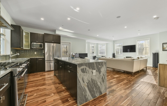 18 GRANFIELD AVE