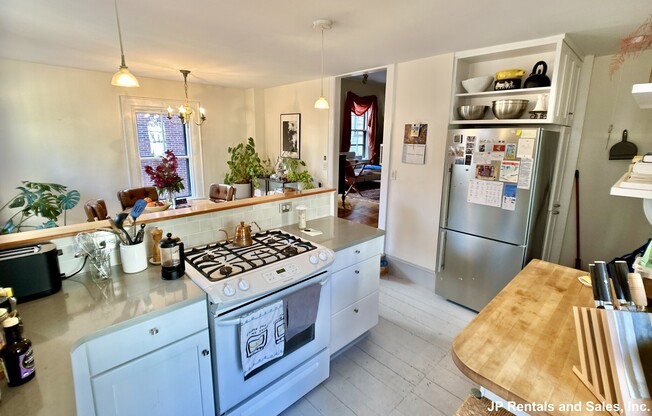 36 ALVESTON ST