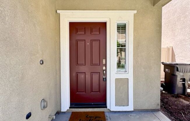 Beautiful 3 bedroom Town house available for lease!