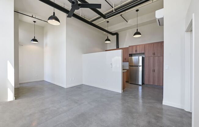611 Highland