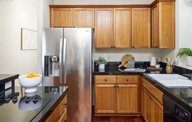 3 Bedroom Plus Den in this Desirable Bull Mountain area!